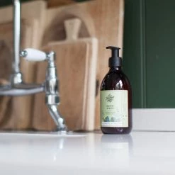 THE NATURAL SOAP COMPANY The Handmade Soap Company Hand Wash - Lavender, Rosemary, Thyme & Mint Natural Skincare