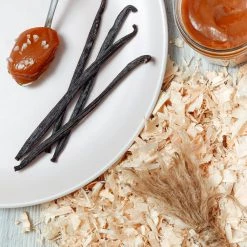 Candles & Diffusers Brooke & Shoals Scented Candle - Sandalwood, Vanilla & Salted Caramel