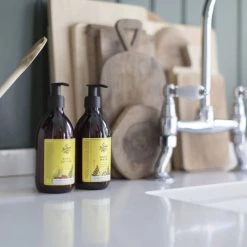 Natural Skincare The Handmade Soap Company Hand Wash - Lemongrass & Cedarwood