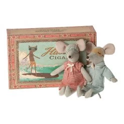 Maileg Mice In A Cigar Box - Mum & Dad