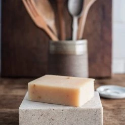 The Handmade Soap Company Soap Bar - Grapefruit & Irish Moss