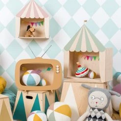 Shelving Up Warsaw Kids TV Wooden Shelf - Caramel