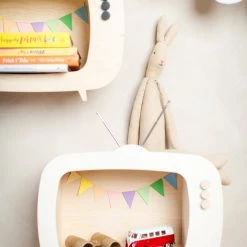 Up Warsaw Kids TV Wooden Shelf - White Shelving