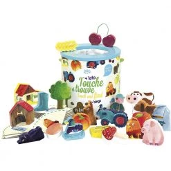 Wooden Toys Vilac Feel & Find Farm Game